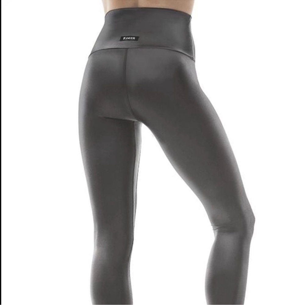 K-DEER gray sneaker length leggings previously loved size small